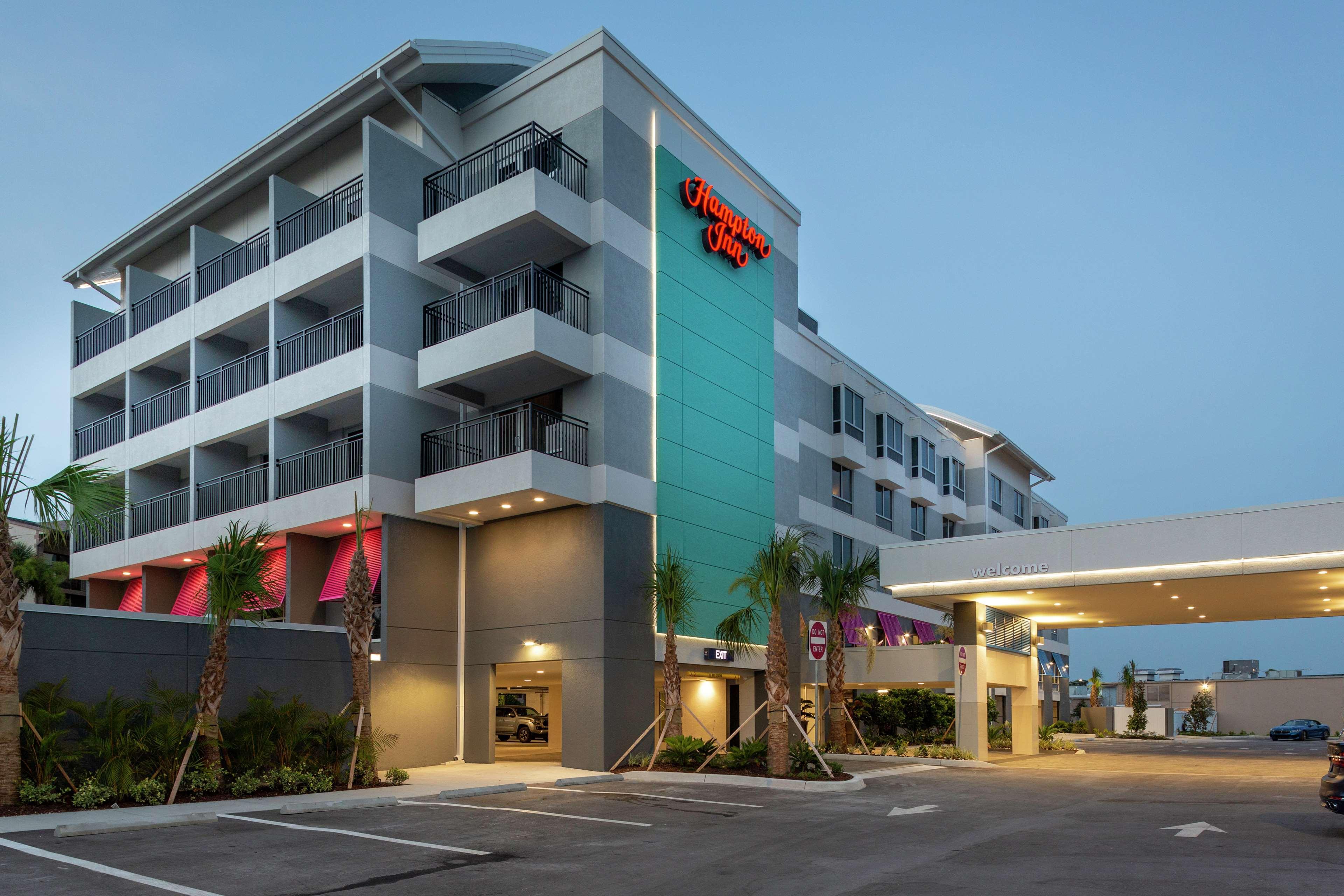 Hampton Inn Dunedin, Fl Exterior photo